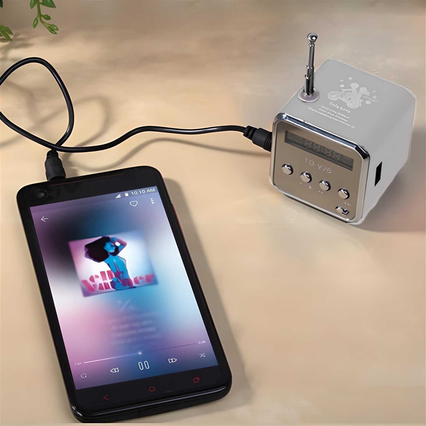 Kabelloser Lautsprecher mit UKW-Radio und LED-Hintergrundbeleuchtung, RETOO TechPro, tragbarer Mini-MP3-Player mit MicroSD-Kartenleser und USB-Anschluss, kompakter Lautsprecher mit integrierter Antenne und Akku, 3,5-mm-Klinkenanschluss für Kopfhörer, USB-