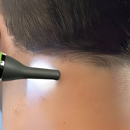 RETOO BeautyCare Ohr-, Nasen-, Augenbrauen- und Barttrimmer mit LED, Multifunktionaler Rasierer mit austauschbaren 2mm, 4mm, 6mm-Attachments, Präzisions-Edelstahlklingen, Kompakt & tragbar, AAA-Batteriebetrieben, rutschfester Griff für Komfort, LED-Licht