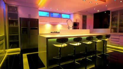 NBBUFF 4,88 Meter - 30,48 Meter USB-betriebene LED-Streifen mit Fernbedienung und App-Funktionalität, Timer-Funktion, Musik-Sync-Farbwechsel, mehrere Farbmodi, geeignet für Raumdekoration, Küche, Decke, Partys, Schlafzimmer LED, Streifenlichter