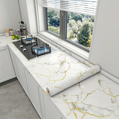 1 Rolle Extra Dicke 2,5 mm Marmor Boden- und Wandaufkleber - Abzieh- und Klett-Abnehmbare Selbstklebende Vinylfliesen, Wasserdichtes und Leicht zu Reinigendes Luxus Marmordesign (Schwarz/Weiß/Gold, Grau/Weiß, Beige/Grau) für Badezimmer, Küche, Wohnzimmer