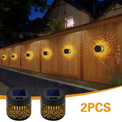 Solar-Wandzaunleuchten Metalllaterne, Solarbetriebene Außen-Deck-Stufenleuchten, Mandala-Design IP65, LED-Solar-Landschaftslichtprojektion für Gartenpfosten, Terrasse, Hinterhof, Hofdekoration, Hochzeit, Bestes Geschenk, Warmweiß