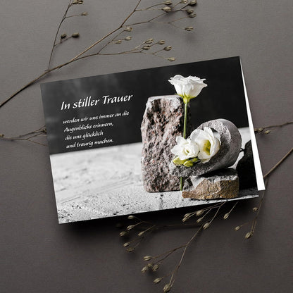 8 Trauerkarten Beileidskarten Trauer mit Text und Umschlag Beileid Klappkarten mit Spruch Beerdigung Anteilnahme stilvoll weiße zarte Blume und Stein Kondolenz Kondolenzkarten zum Abschied