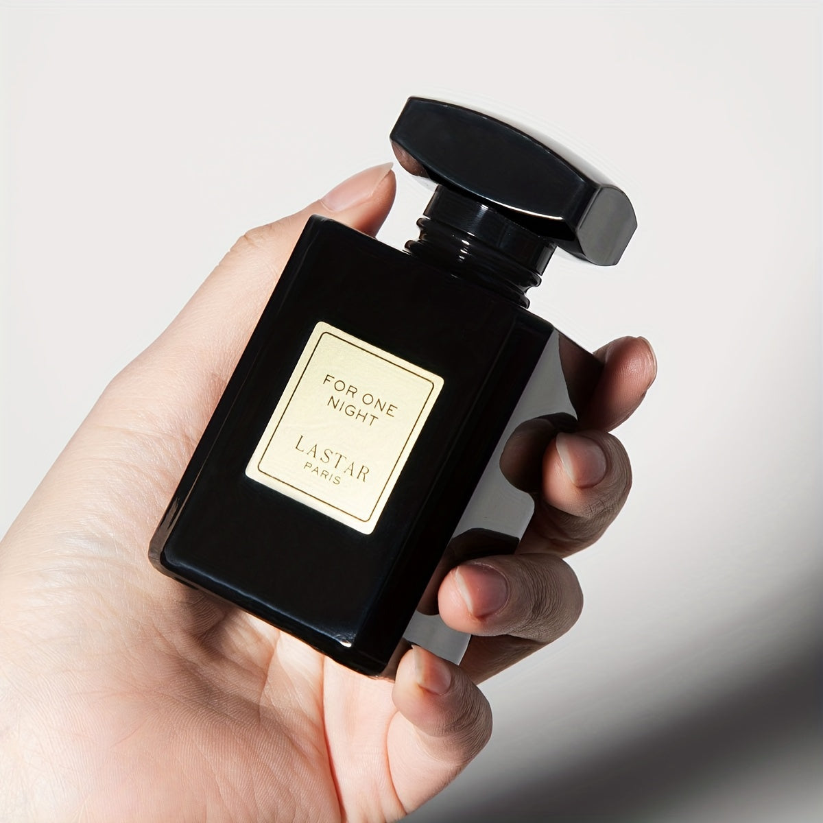 Eau de Toilette, Herrenpheromonen für Alltag und besondere Anlässe – Detailansicht 11