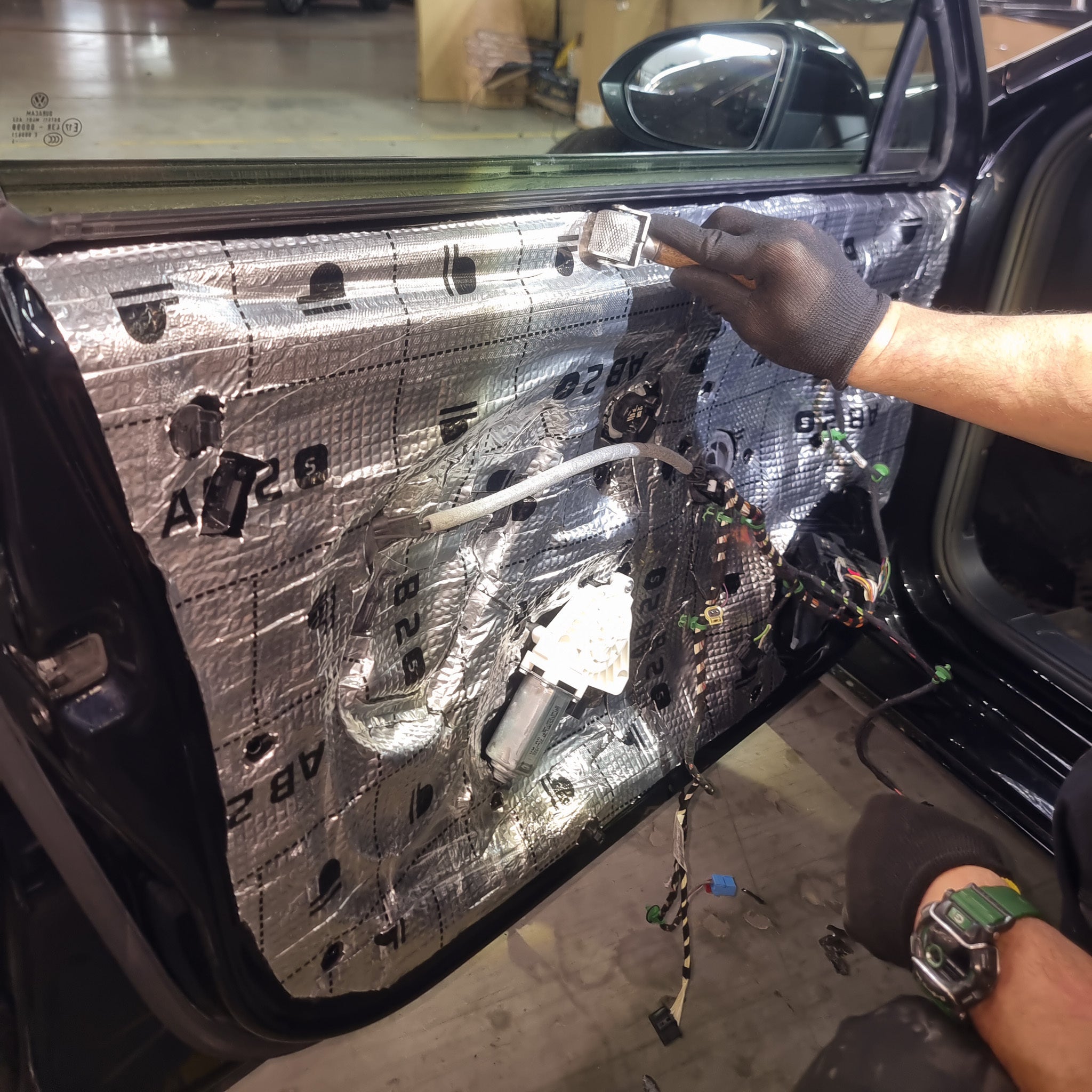 Schalldichtende Matte, 2Mm für Fahrzeug und unterwegs – Detailansicht 24